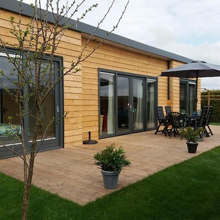 Luxe Vakantie Bungalow Met 3 Slaapkamers Dronrijp Εξωτερικό φωτογραφία