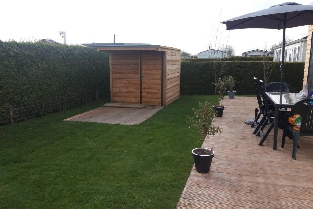 Luxe Vakantie Bungalow Met 3 Slaapkamers Dronrijp Εξωτερικό φωτογραφία